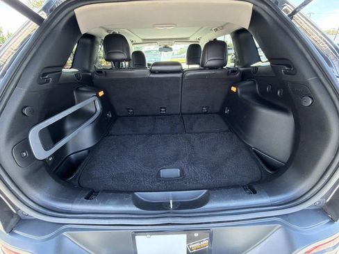 Used 2016 Jeep Cherokee Limited w/ Luxury Group FWD image 12