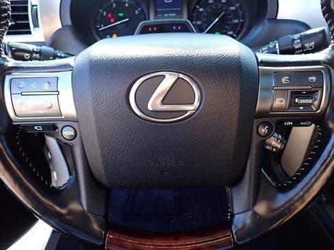 Used 2019 Lexus GX 460 Luxury AWD/4WD image 19