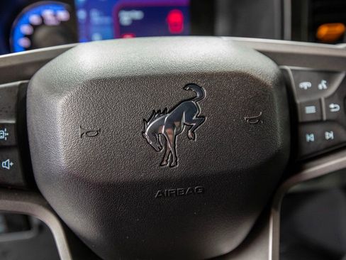 Used 2022 Ford Bronco Badlands image 19