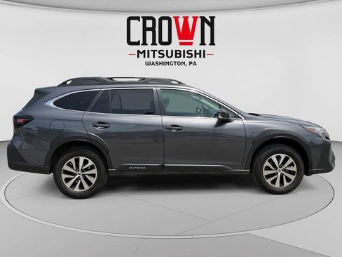 Used 2023 Subaru Outback Premium AWD/4WD image 2