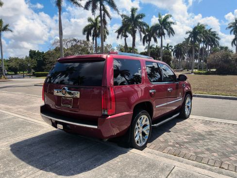 Used 2007 Cadillac Escalade Luxury image 18