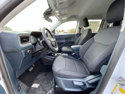 New 2025 Ford Maverick XL image 8