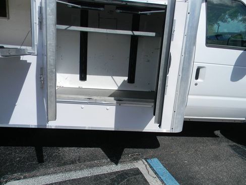 Used 2018 Ford E-350 and Econoline 350 Super Duty w/ Power Windows & Locks Group RWD image 3