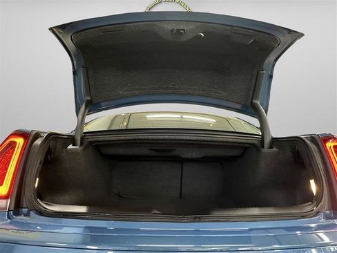 Used 2022 Chrysler 300 Touring L AWD/4WD image 24