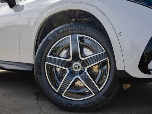 New 2026 Mercedes-Benz GLC 300 4MATIC image 2