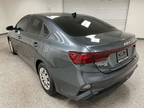 Used 2023 Kia Forte LX image 7