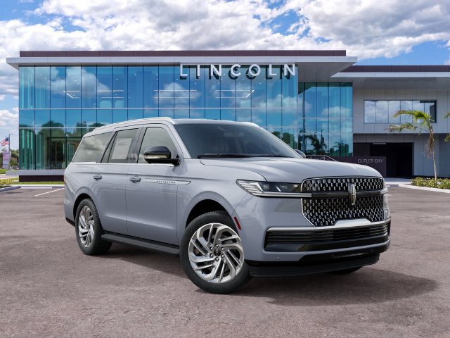 New 2027 Lincoln Navigator Premiere RWD image 4