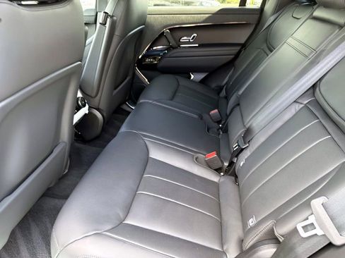 New 2026 Land Rover Range Rover Sport Dynamic SE AWD/4WD image 13