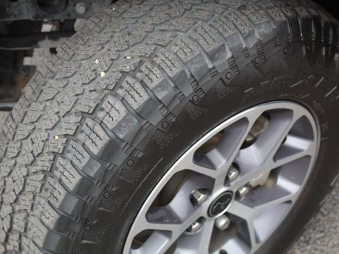 Used 2024 Jeep Wrangler Sport S image 12