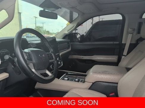 Used 2024 Ford Expedition Limited AWD/4WD image 4