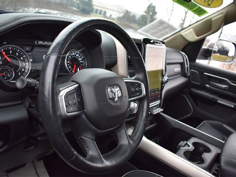 Used 2019 RAM 1500 Laramie image 11