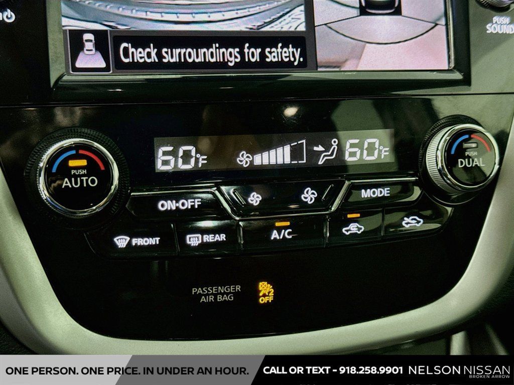 Used 2020 Nissan Murano SL w/ Moonroof Package FWD image 16