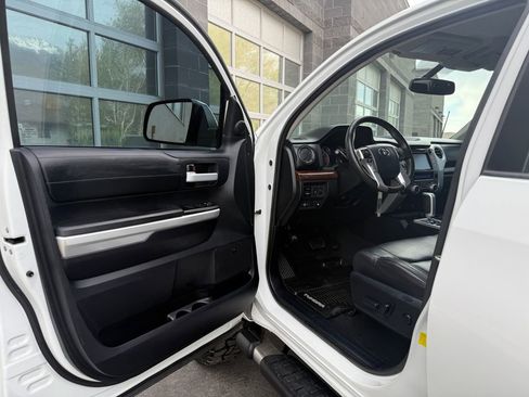 Used 2014 Toyota Tundra Limited w/ TRD Off Road Package AWD/4WD image 30