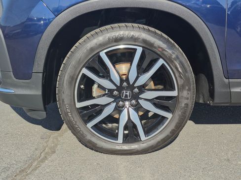 Used 2019 Honda Pilot Touring image 13