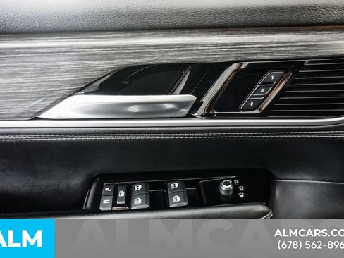 Used 2024 Jeep Wagoneer L Series II RWD image 49