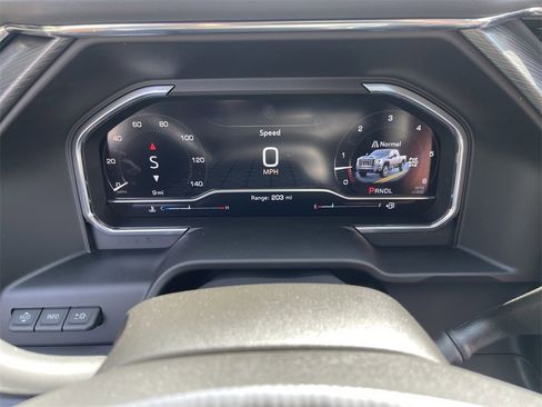 New 2025 GMC Sierra 3500 Denali Ultimate image 11