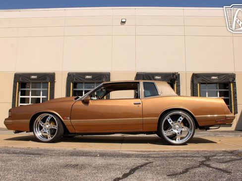 Used 1987 Chevrolet Monte Carlo LS image 6