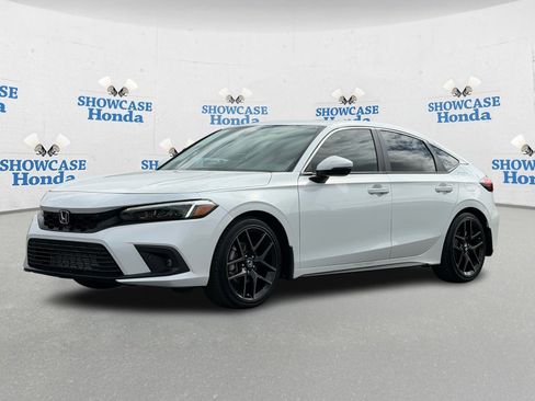 Used 2024 Honda Civic Sport Touring image 2