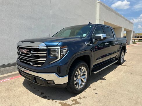Used 2022 GMC Sierra 1500 SLT RWD image 3