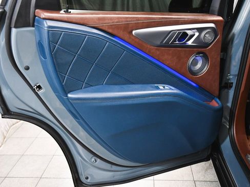 Used 2023 BMW XM image 13