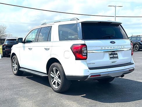Used 2023 Ford Expedition Limited image 6
