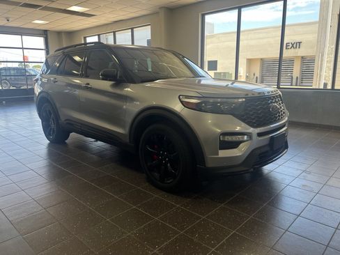 Used 2023 Ford Explorer ST w/ Equipment Group 401A AWD/4WD image 5