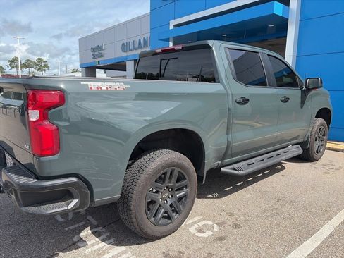 Used 2025 Chevrolet Silverado 1500 LT Trail Boss w/ Convenience Package II AWD/4WD image 4