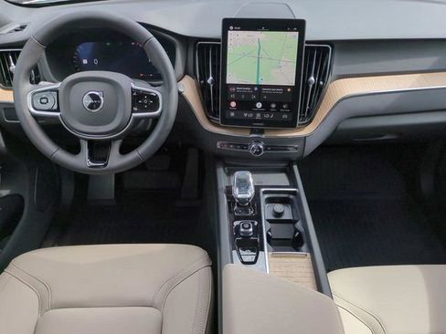 New 2026 Volvo XC60 B5 Core w/ Climate Package AWD/4WD image 13