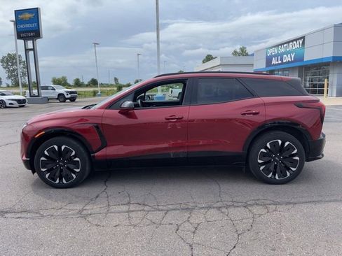 Used 2024 Chevrolet Blazer EV RS AWD/4WD image 3
