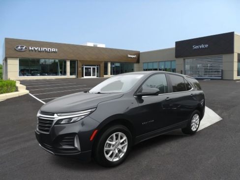 Used 2022 Chevrolet Equinox LT AWD/4WD image 1