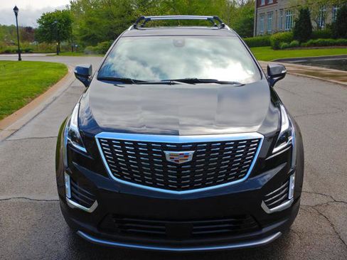 Used 2023 Cadillac XT5 Premium Luxury w/ Technology Package AWD/4WD image 4