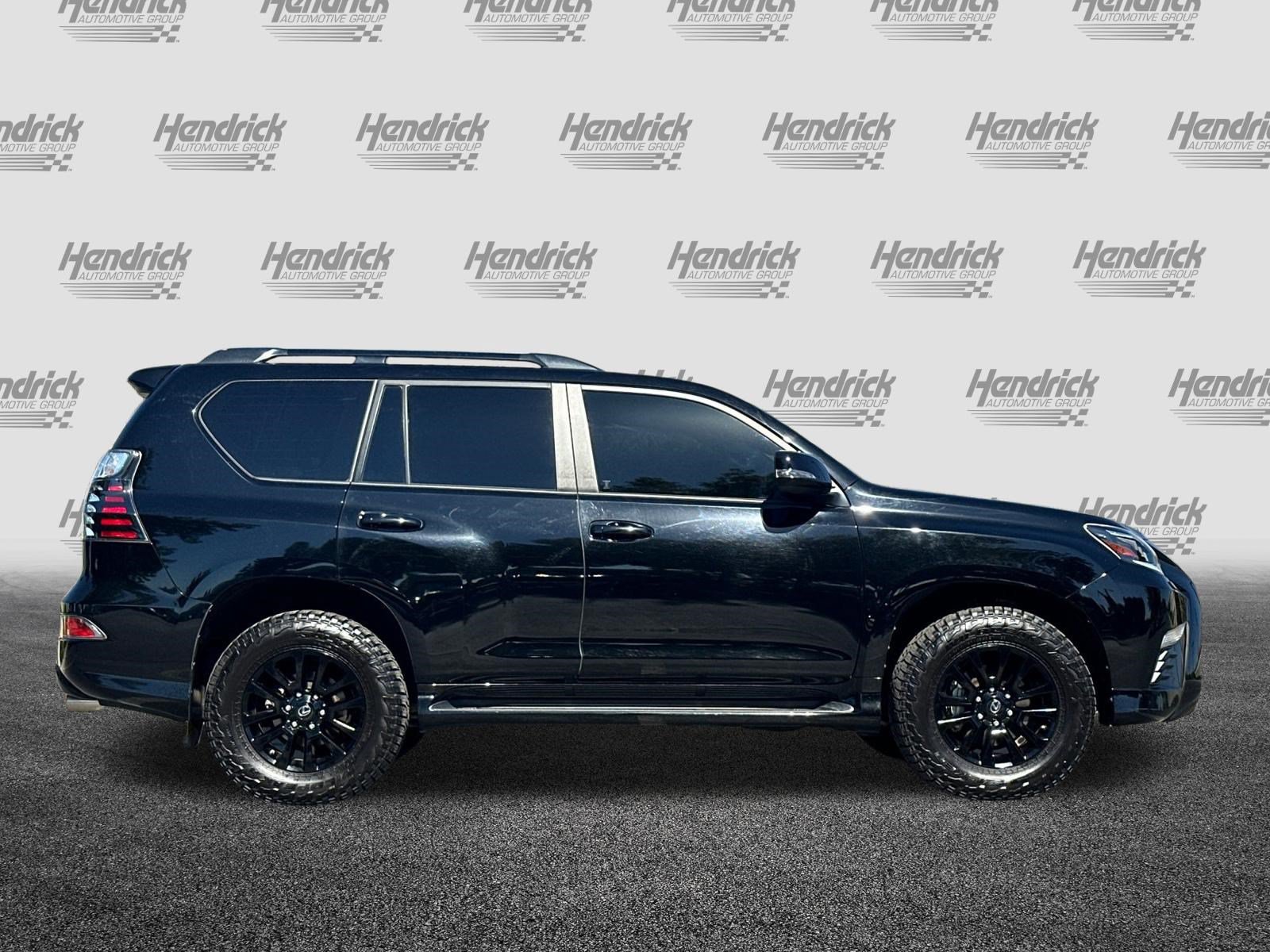 Certified 2023 Lexus GX 460 w/ Black Line Special Edition AWD/4WD image 3
