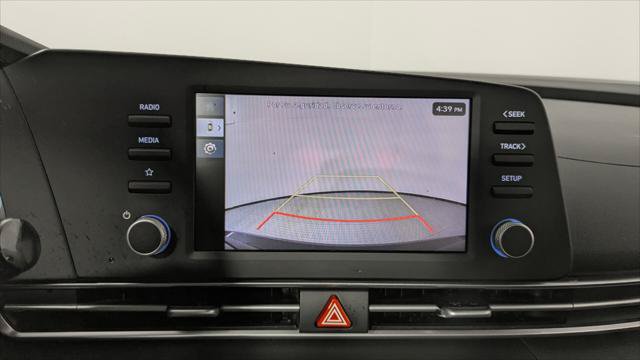 Used 2025 Hyundai Elantra SE FWD image 30