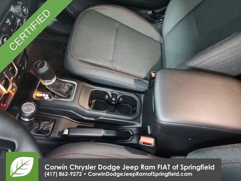Used 2025 Jeep Gladiator Rubicon w/ Convenience Group AWD/4WD image 27