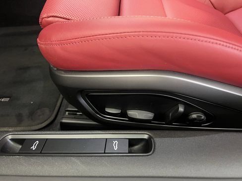 Certified 2022 Porsche 911 Carrera 4S image 30