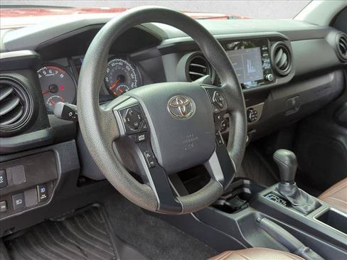 Used 2020 Toyota Tacoma SR w/ SR Convenience Package RWD image 8