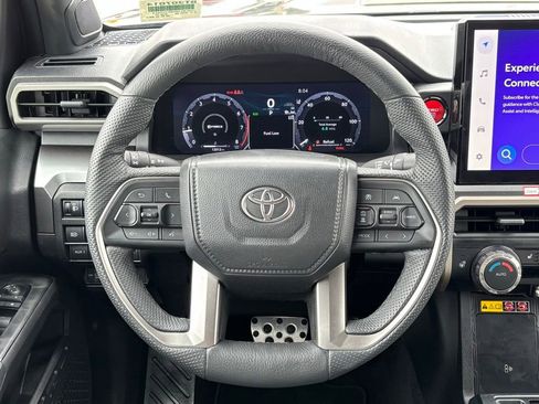 Used 2025 Toyota Tacoma TRD Sport w/ TRD Sport Upgrade Package AWD/4WD image 16