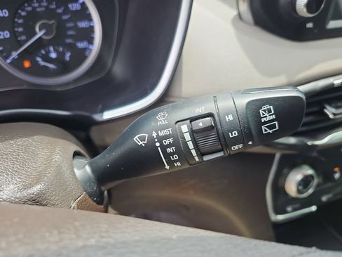 Used 2019 Hyundai Santa Fe SE FWD image 20