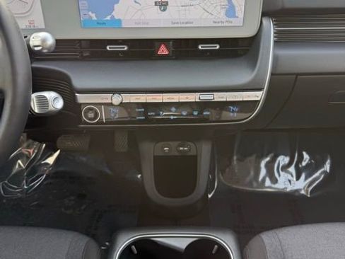 Used 2024 Hyundai Ioniq 5 SEL image 22