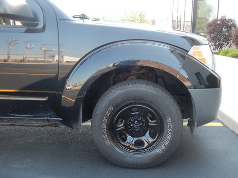 Used 2013 Nissan Frontier S RWD image 23