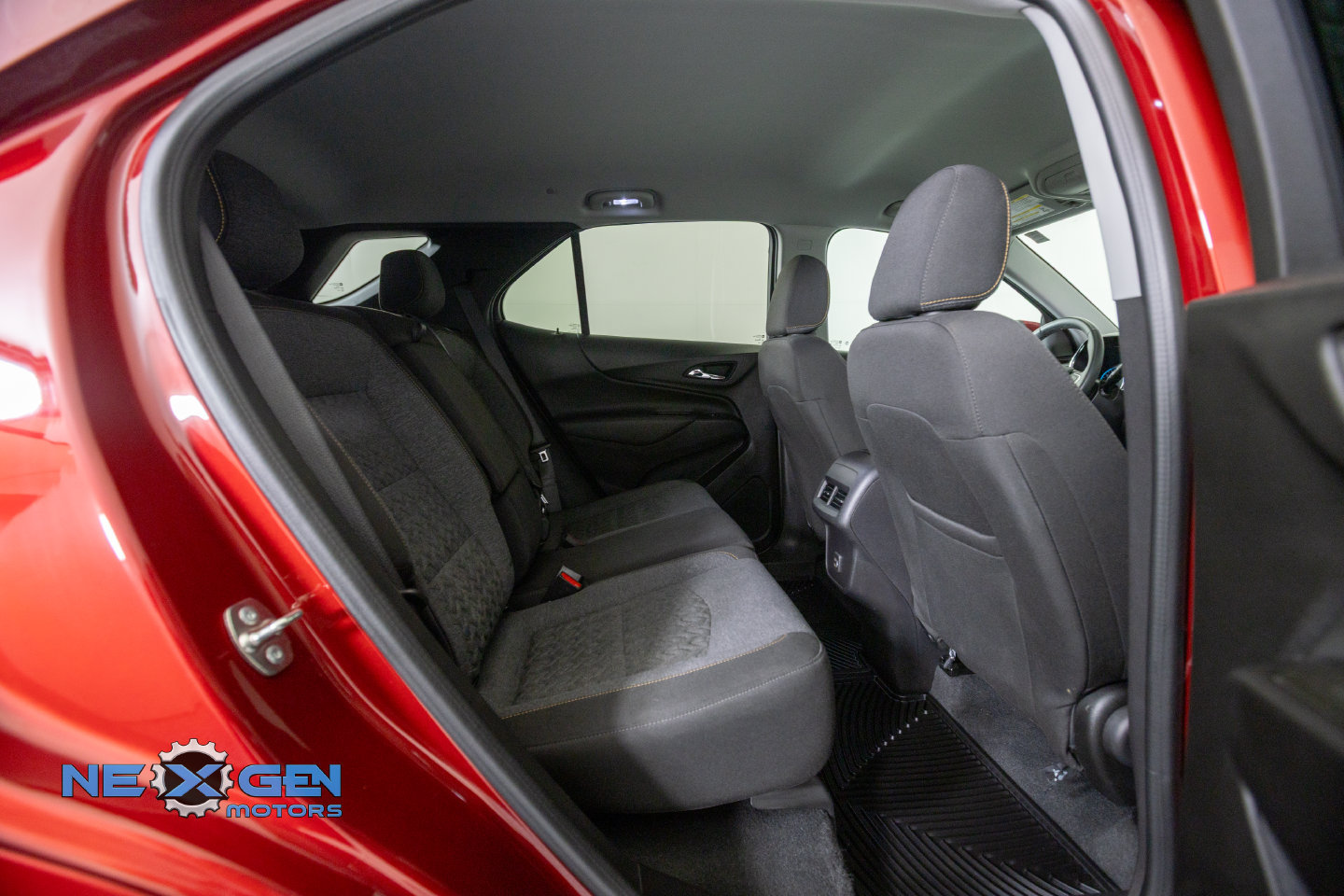 Used 2024 Chevrolet Equinox LT FWD image 34