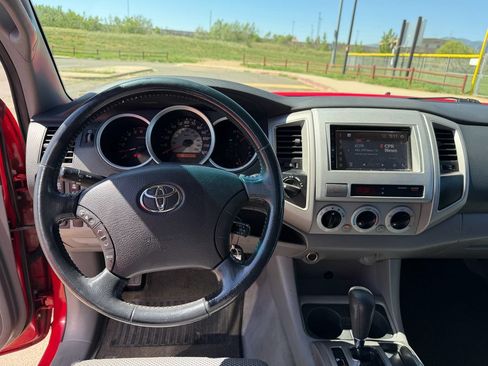 Used 2005 Toyota Tacoma 4x4 Double Cab image 16