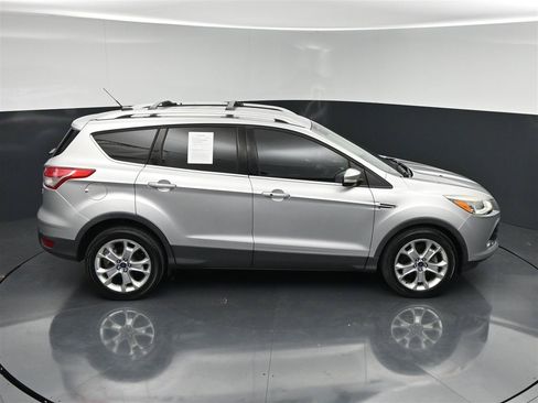 Used 2015 Ford Escape Titanium FWD image 12