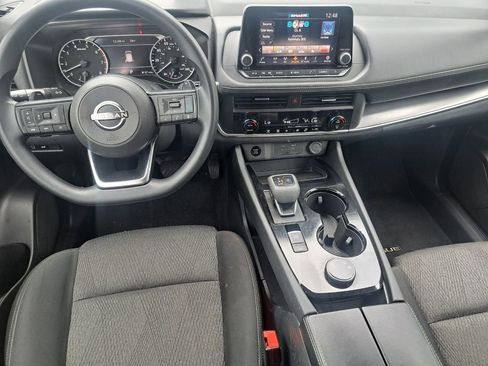 Used 2024 Nissan Rogue SV AWD/4WD image 19