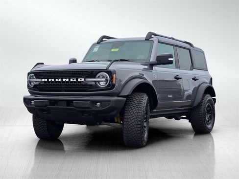 Used 2022 Ford Bronco Wildtrak image 8