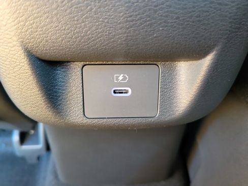 Used 2025 Nissan Versa SR w/ Trunk Package FWD image 16
