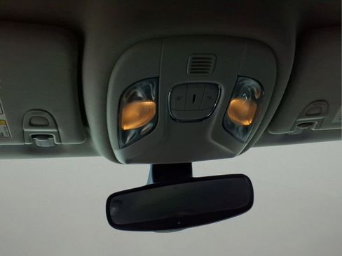 Used 2018 Jeep Compass Latitude w/ Popular Equipment Group AWD/4WD image 24