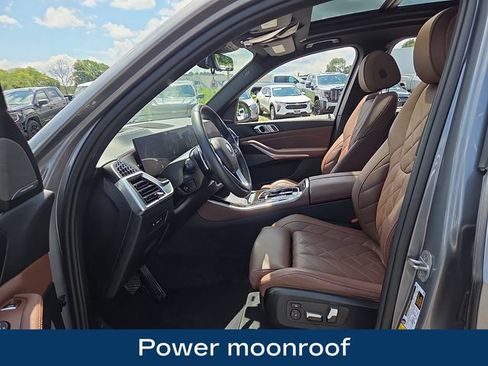 Used 2024 BMW X5 xDrive40i AWD/4WD image 16