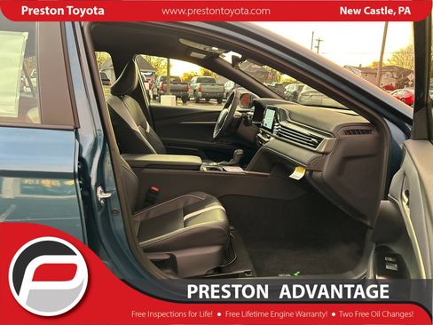 New 2026 Toyota Camry SE FWD image 8