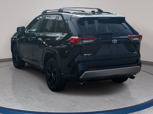 Used 2022 Toyota RAV4 SE w/ Convenience Package AWD/4WD image 7